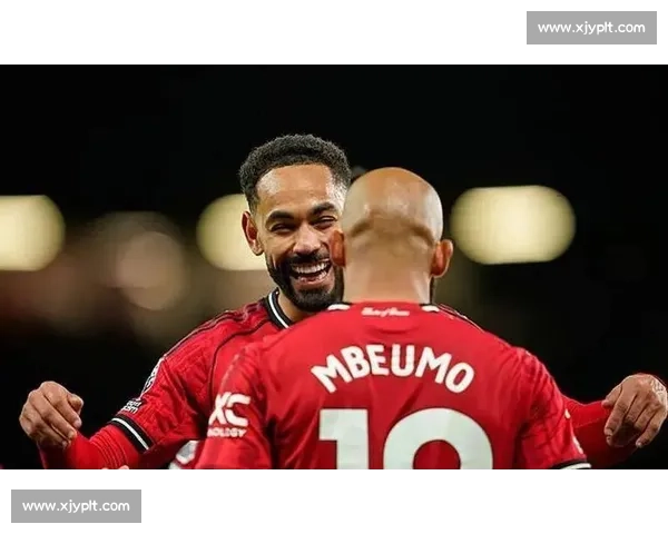 弧顶破网！库尼亚老特拉福德首球点燃曼联三连胜